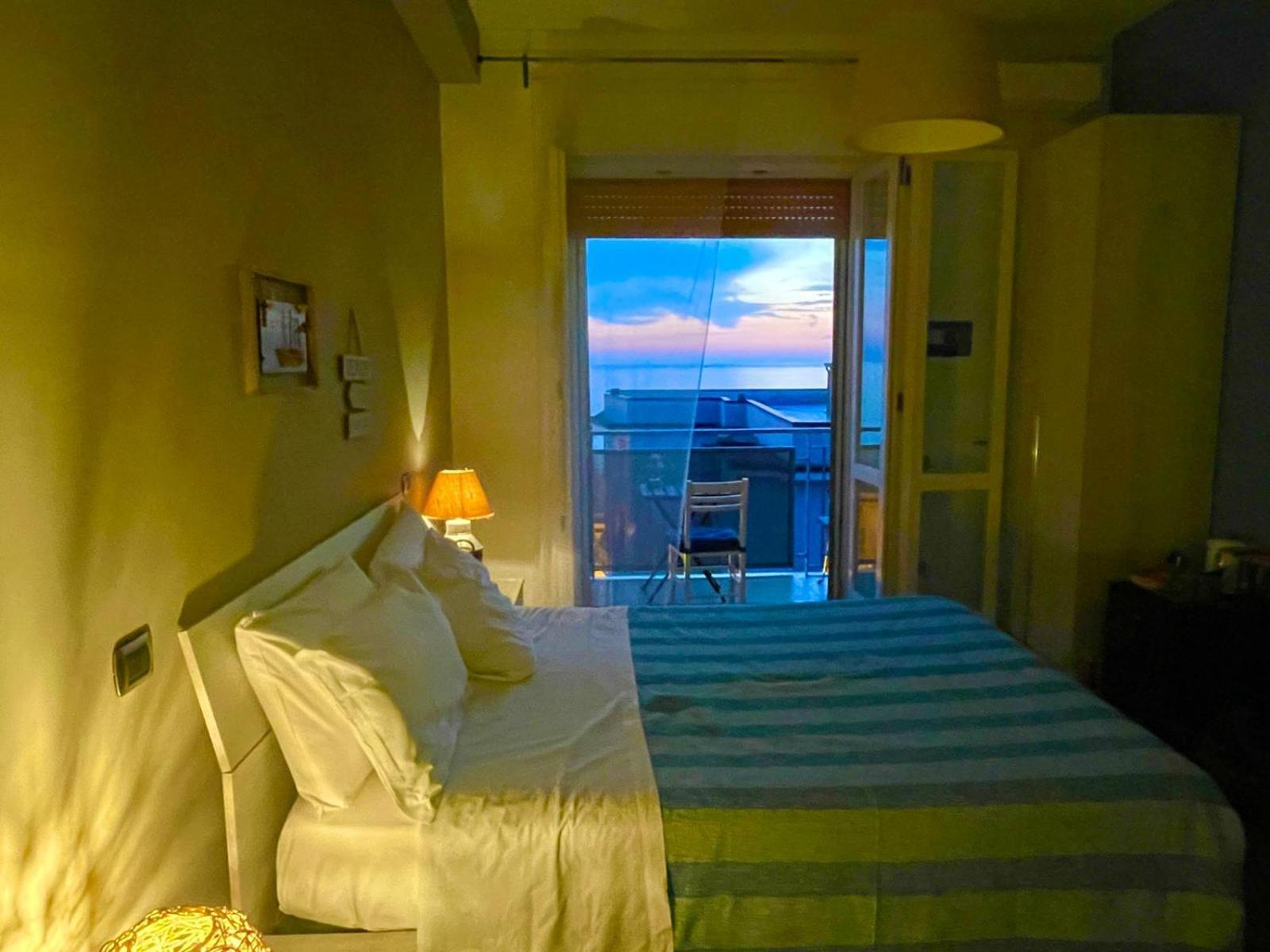 サレルノ Acquasalata Bed & Breakfast エクステリア 写真
